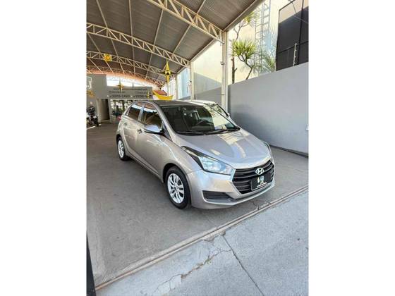 HYUNDAI HB20 1.0 COMFORT PLUS 12V TURBO FLEX 4P MANUAL